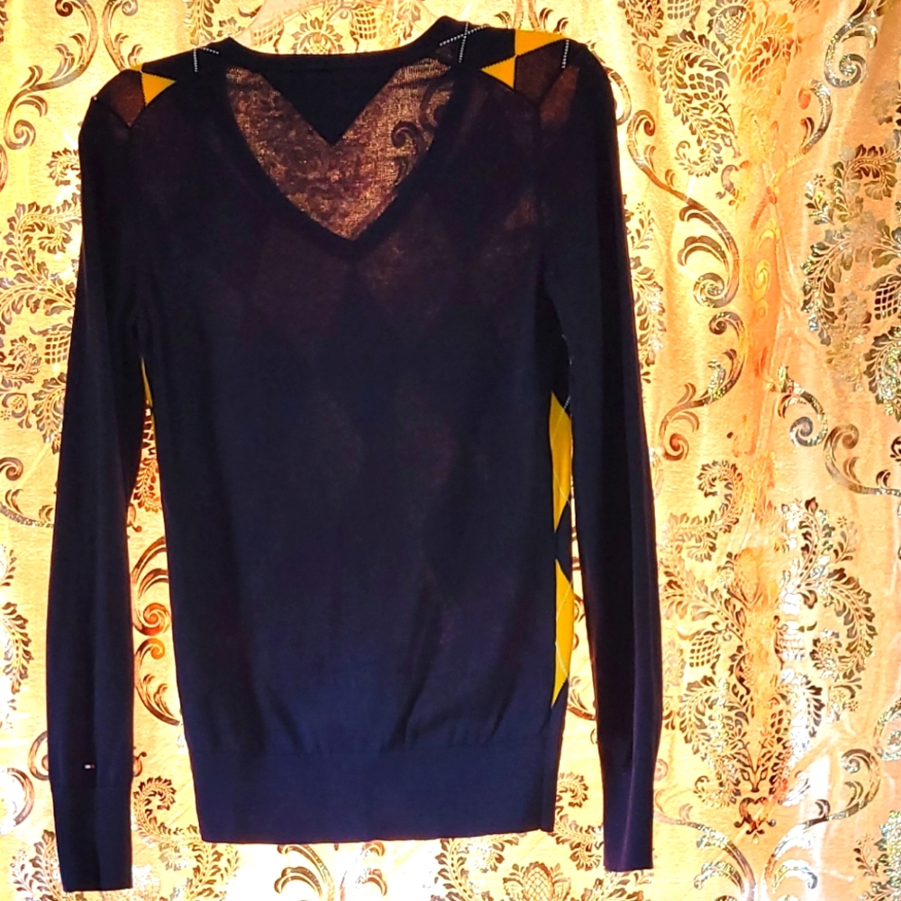 Tommy Hilfiger Argyle V-Neck Long Sleeve Womans Sweater - Picture 3 of 9